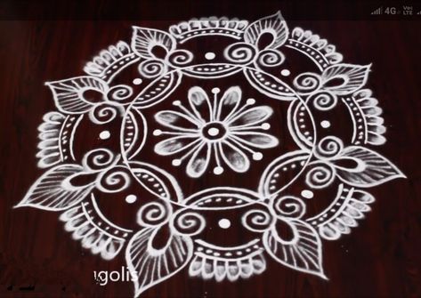 White Rangoli Design Simple, White Rangoli Design, Beautiful Rangoli Designs Latest, Lotus Rangoli Designs, White Rangoli, Daily Muggulu, Easy Rangoli Designs Videos, Very Easy Rangoli Designs, Rangoli Designs Photos