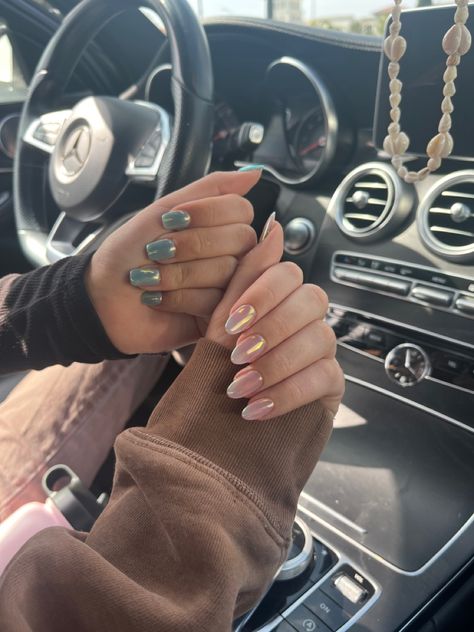 Nails Green Chrome, Chrome Nails Pink, Chrome Green, Dip Nail, Nails Green, Green Chrome, Nails Pink, Dipped Nails, Chrome Nails