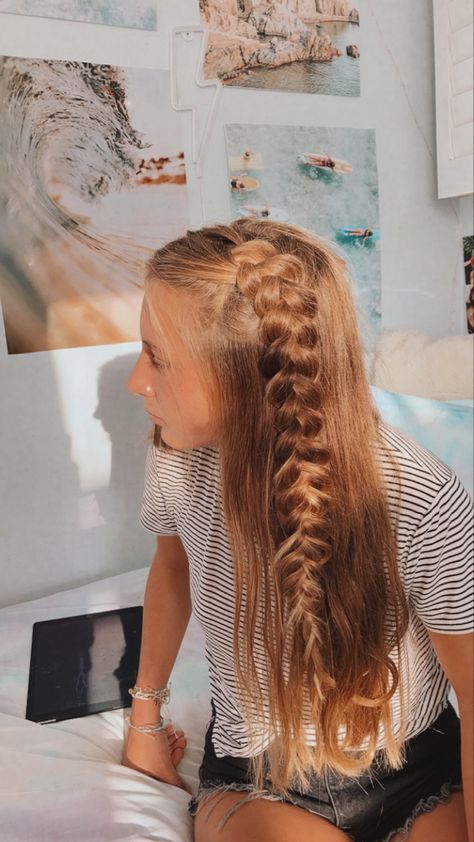 Braid Hoco Hairstyle, Braids Half Up Half Down Hairstyles, Pulled Out Braids, Cute Spring Rainy Day Outfits, Ffa Hairstyles, Western Braids Hairstyles, Down Hairstyles Simple, Church Camp Hairstyles, Family Pictures Hairstyles