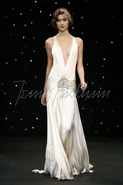 Inspiration for my friends 1920's themed 21st in may!! Something about the 20's and the glamour<3 Jenny Packham, A Woman, White Dress, Walking, White