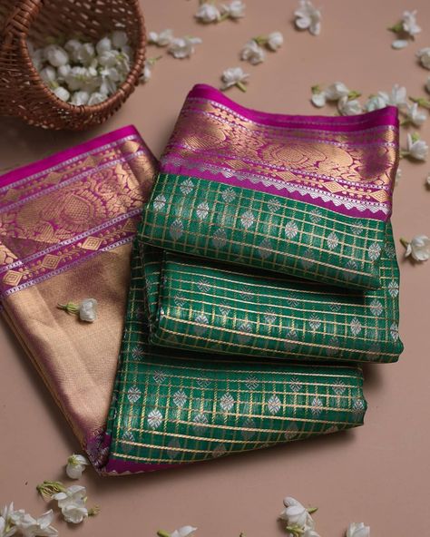 Flat Lay Photography Fashion, South Indian Wedding Saree, Saree Blouse Neck Designs, Silk Saree Kanchipuram, Fabric Photography, Wedding Saree Collection, Sari Blouse Designs, Indian Silk Sarees, Product Shoot