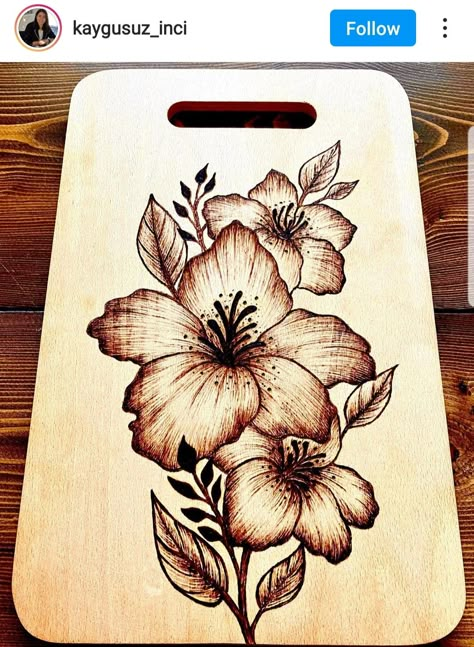 Pirografo Ideas, Wood Burning Flowers, Easy Wood Burning Ideas, Beginner Wood Burning Projects, Wood Burned Gifts, Wood Pig, Exploration Art, Coffee Art Painting, Beginner Wood Burning