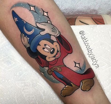 Sorcerer Tattoo, Disney Tattoos Mickey, Mickey Mouse Sorcerer, Tattoos Disney, Disney Inspired Tattoos, Nautical Star Tattoos, Key Tattoo Designs, Wolf Tattoo Ideas, Fandom Tattoos