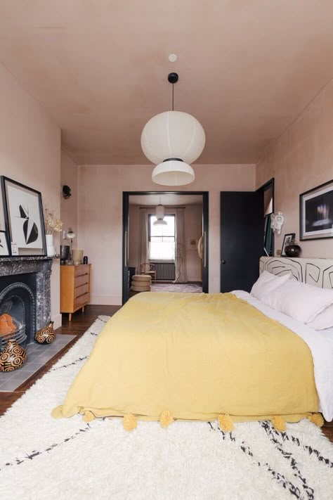 A Victorian Terrace House With Modern Kitchen Extension And Color Touches 23 Black Marble Fireplace, Modern Kitchen Extensions, Yellow Bed, Pink Bedroom Walls, Grown Up Bedroom, Brooklyn Townhouse, Bohemian Apartment, Pink Bedroom Design, Athena Calderone