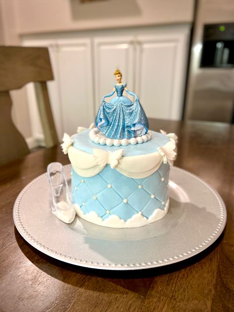 Simple Cinderella Cake, Cinderella Party Cake, Cinderella Cake Design, Cinderella Cake Ideas, Cinderella Birthday Party Cake, Cinderella Theme Cake, Cinderella Birthday Party Decorations, Cinderella Cake Designs, Cinderella Birthday Cake