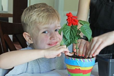 Grow In God Lesson For Kids, Grow In God Bible Lesson, Spiritual Gardening, Gardening With Kids, Pot Craft, Kids Sunday School Lessons, Parenting Blogs, Sabbath School, Children's Church Crafts