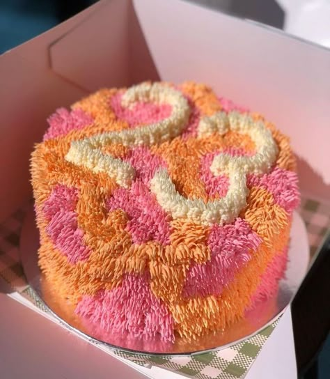 Shag Cake, Orange Birthday Cake, Orange Birthday, Vintage Birthday Cakes, Funny Birthday Cakes, Creative Birthday Cakes, Pretty Birthday Cakes, Specialty Cakes, Cute Birthday Cakes