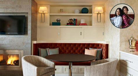 Built In Bench Seating, Transitional Family Room, Banquette Dining, Living Room New York, Transitional Living, Living Room Prints, Banquette Seating, Transitional Living Rooms, Built In Bench