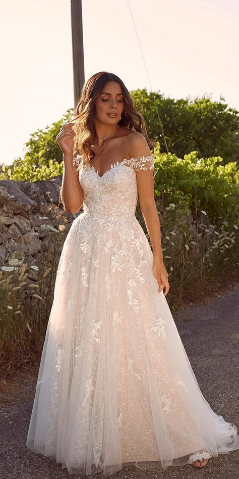 Bff Wedding, Madi Lane, Floor Length Wedding Dress, Pretty Wedding Dresses, Wedding Plan, Cute Wedding Dress, Dream Wedding Ideas Dresses, Wedding 2024, Wedding Forward