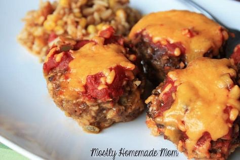 Salsa Meatloaf, Meatloaf Bites, Carb Free Snacks, Toddler Friendly Meals, Meatloaf Muffins, Easy Salsa, Shredded Cheddar Cheese, Finger Food Appetizers, Party Food Appetizers