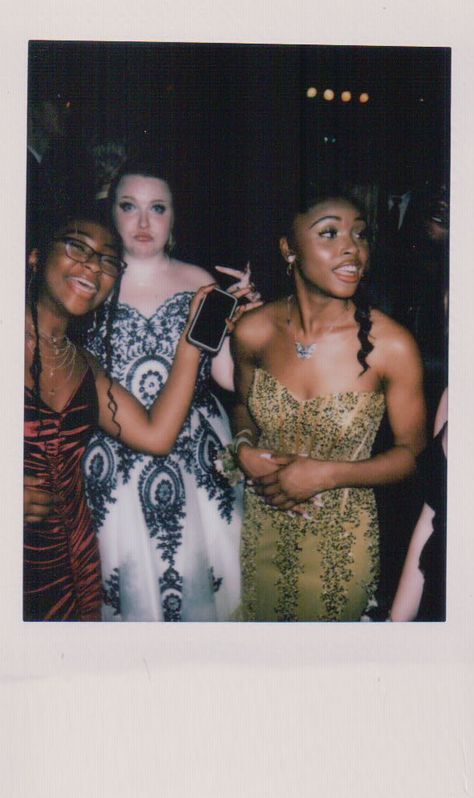 Prom Night 2008, Prom Polaroid Pictures, Prom On Film, Prom Aesthetic Photography, Prom Polaroid, Prom Aesthetic Party, Prom Aesthetic Friends, Prom Night Aesthetic, Prom Film