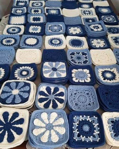 Blue And White Granny Square, Porcelain Crochet, Blue White Crochet, Granny Square Crochet Patterns Free, Crochet Knit Stitches, Mode Crochet, Crochet Blanket Designs, Crochet Patterns Free Blanket, Crochet Fashion Patterns