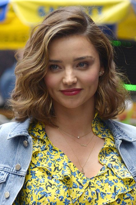 soft waves Mid Length Soft Waves, Soft Wave Short Hair, Soft Waves For Short Hair, Soft Waves Hair Short, Soft Wavy Bob, Short Hair Curly Styles Soft Waves, Shoulder Length Hair Curly Waves, Short Hair Soft Curls, Wave Short Hairstyles