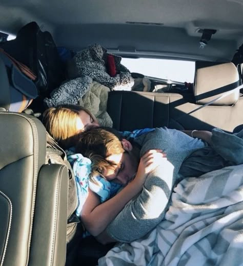 Boyfriend Sleeping On Girlfriend Chest, Couple Travel Photos, Boyfriend Sleeping, Siblings Goals, Couple Sleeping, Sure Thing, Best Bond, Relationship Advice Quotes