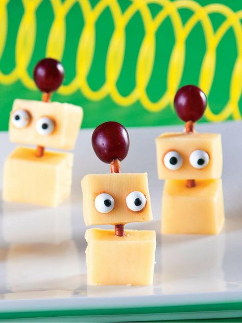 Science Themed Snack Ideas | Fun365 Robot Party Food, Science Party Food, Science Homeschool, Yellow Food, Robot Theme, Science Birthday, Robot Party, Science Party, Snack Board