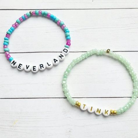 Disney Beaded Bracelet Diy, Disney Bracelets Diy, Disney Princess Clay Bead Bracelet, Disney Inspired Bracelets Diy, Disney Beads Bracelet, Disney Seed Bead Bracelet, Beaded Bracelets Disney, Friendship Bracelets Disney, Disney Friendship Bracelet Ideas