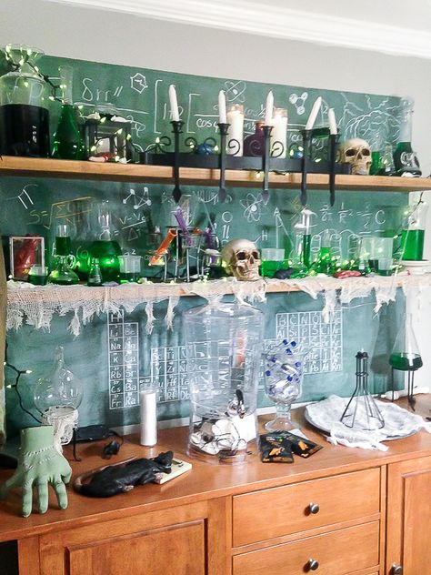 Vintage Mad Scientist, Mad Science Lab Halloween, Halloween Labratory Ideas, Mad Science Lab Decorations, Spooky Laboratory Halloween, Science Halloween Decor, Diy Mad Scientist Lab, Mad Scientist Halloween Decor, Mad Scientist Decor