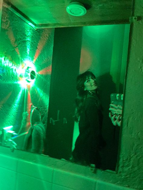 Green Lighting Aesthetic, Strobe Lights Aesthetic, Green Mirror Aesthetic, Green Tint Aesthetic, Green Light Aesthetic, Green Room Movie, Film Lookbook, Brat Birthday, Green Hour