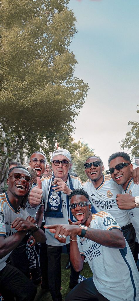 Real Madrid Pictures, Beautiful Disney Quotes, Real Madrid Video, Real Madrid Photos, Real Madrid Football Club, Real Madrid Logo, Ronaldo Photos, Real Madrid Team, Soccer Photography