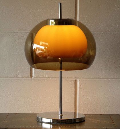 Vintage 1970s mushroom lamp on eBay. Harvey Guzzini, Casa Retro, 70s Interior, Retro Interior Design, Retro Lampe, Deco Luminaire, Retro Interior, Retro Lighting, Lampe Design