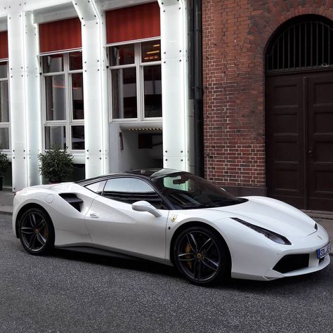 488 GTB ...repinned für Gewinner! - jetzt gratis Erfolgsratgeber sichern www.ratsucher.de Ferrari 2017, F12 Tdf, Ferrari 488 Gtb, White Ferrari, Super Fast Cars, Lux Cars, Exotic Sports Cars, Ferrari 488, Man Stuff