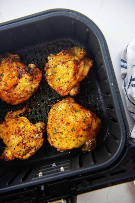 Air Fryer Chicken Thighs Airfryer Chicken, Air Fryer Recipes Chicken Breast, Air Fryer Chicken Thighs, Reheat Chicken, Airfryer Recipes, Fried Chicken Breast, Fry Recipes, Air Fried Chicken, Air Fryer Recipes Chicken