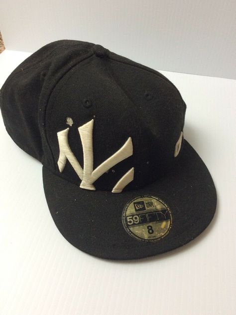 New York Yankees Fitted Cap Size 8 Black Baseball Hat. Condition is Pre-owned. Shipped with USPS First Class Package. A little wear as shown in pictures. Feel free to ask any questions. Black Hat Outfit, Nyc Cap, Vintage Bucket Hat, New York Cap, Yankee Fitted, Custom Fitted Hats, Black Baseball Hat, New York Yankee Hat, Silly Clothes