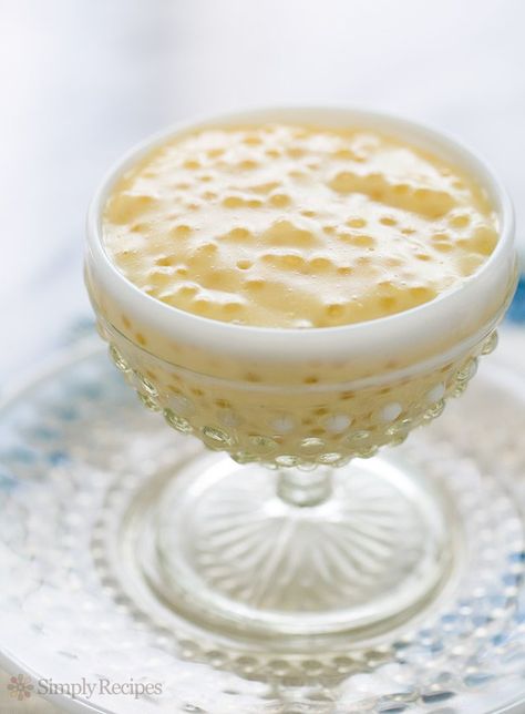 Tapioca Pudding ~ One of our favorite desserts growing up! This tapioca pudding recipe uses small pearl tapioca, milk, sugar, eggs, and vanilla. ~ SimplyRecipes.com Pearl Tapioca, Tapioca Pudding Recipe, Tapioca Recipes, Easy Pudding Recipes, Easy Puddings, Tapioca Pudding, Homemade Pudding, Custard Pudding, Low Carb Dessert