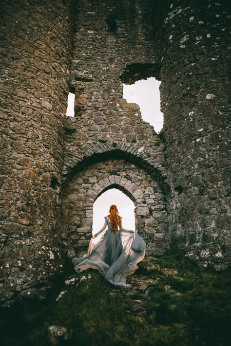 Fairytale Photoshoot, A Clothes Horse, Medieval Aesthetic, Fairytale Aesthetic, Dark Fairytale, Queen Aesthetic, Royalty Aesthetic, Royal Aesthetic, Fairytale Photography