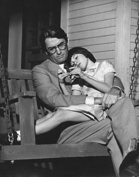 Mary Badham and Gregory Peck on the set of To Kill a Mockingbird (1962). Atticus & Scout Mary Badham, Atticus Finch, Gregory Peck, Harper Lee, Kill A Mockingbird, To Kill A Mockingbird, Woody Allen, Atticus, The Twilight Saga