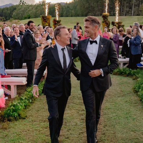 Celebrity wedding planner Colin Cowie marries Danny Peuscovich in outdoor luxury South Africa wedding The post Celebrity wedding planner Colin Cowie marries Danny Peuscovich in outdoor luxury South Africa wedding appeared first on Equally Wed, modern LGBTQ+ weddings + LGBTQ-inclusive wedding pros. South Wedding, Lgbtq Weddings, South Africa Wedding, Colin Cowie Wedding, Colin Cowie, Africa Wedding, Outdoor Luxury, Furniture Cabinet, Authentic Wedding