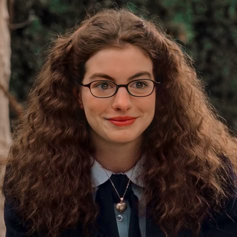 Princess Diaries 1, Mia Thermopolis, Princes Diaries, Diary Movie, The Princess Diaries, Princess Diaries, Mia 3, Anne Hathaway, The Princess