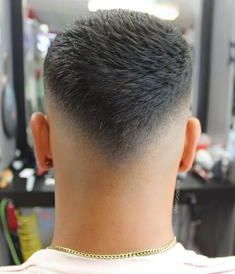 Men Fade Haircut Short, Short Hair With Beard, メンズヘア ショート, Short Fade Haircut, Hair Cut Guide, Mens Hairstyles Fade, Gents Hair Style, Boys Haircut, Cool Mens Haircuts