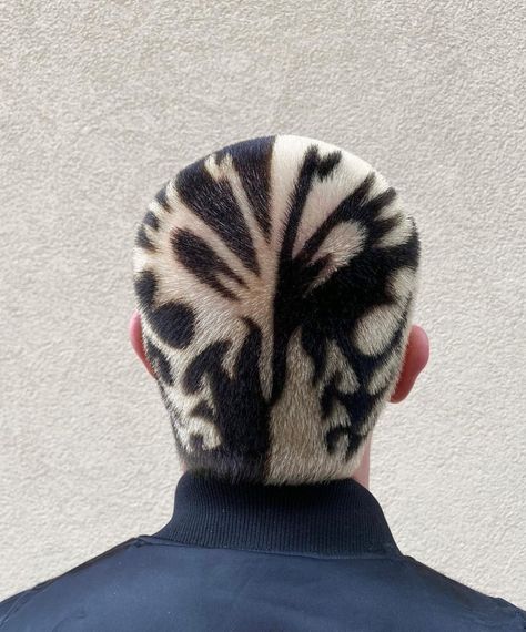 Buzz Cut Hair Dye, Bleached Hair Men, Shaved Head Designs, Hair Designs For Men, Buzz Cut Hairstyles, Hair Colour Design, Dyed Hair Men, Shaved Hair Designs, Buzzed Hair