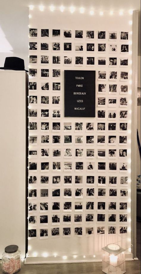 Polaroid Bedroom Decor, Polaroids In Room, Polaroid Wall Ideas Aesthetic, Polaroid Room Decor, Polaroid Wall Decor, Photo Walls Bedroom, Picture Wall Bedroom, Dorm Room Wall Decor, Polaroid Wall