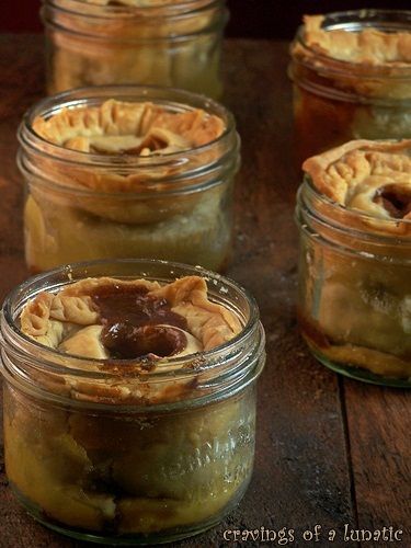 Desserts In A Jar, Desserts Pie, Food In A Jar, Jar Desserts, Mason Jar Desserts, Mason Jar Recipes, Jar Meals, Jar Recipes, Dessert In A Jar