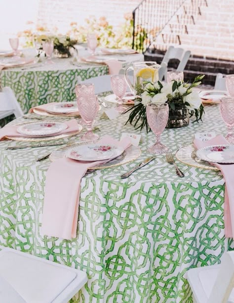 hosting southern brunch party Southern Belle Party, Proper Place Setting, Southern Brunch, Abby Green, Coastal Wedding Decor, Graduation Party Table, Ladies Brunch, Southern Baby, Beach Bridal Showers