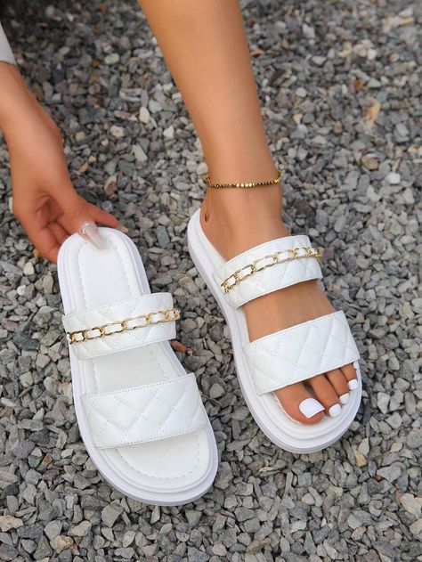 Summer Lightweight & Comfortable Eva Beach & Vacation Heart Decor Flat Slippers | SHEIN USA White Sandals Outfit, Shein Sandals, Trendy Slippers, White Slides Sandals, Fancy Sandals, Pretty Sandals, Chain Decor, Miller Sandal, Fashion White