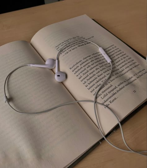 𝒏𝒐𝒕𝒆𝒔🗒: headphones, coquette, grunge, golder hour, aesthetic, books, school, cottage core, dowtown Cherish Core Aesthetic, Drashticore Aesthetic, Matt + Core + Aesthetic, Kay + Core + Aesthetic, Fareeha Core, Ishita Core Aesthetic, Elaheh Core, Heliya Core Vibe, Adeline Core Aesthetic