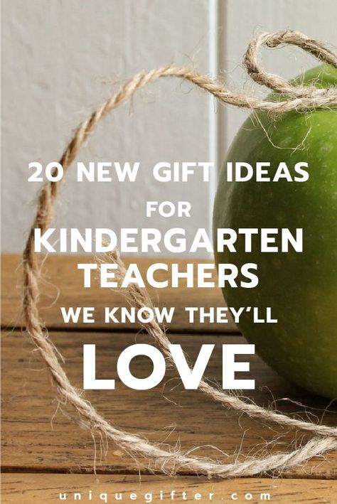 Ready to make your kid's kindergarten teacher feel like a super hero? Check out these gift ideas for kindergarten teachers! Kindergarten Teacher Christmas Gifts, Teacher Name Plates, Ideas For Kindergarten, Kindergarten Teacher Gifts, Wine Teacher, Superhero Gifts, Teacher Birthday, Teacher Ornaments, Christmas Kindergarten