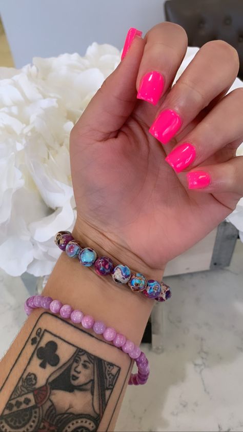 Hot Pink Overlay Nails, Short Square Hot Pink Acrylic Nails, Colored Frenchies Nails, Cute Short Square Nails Pink, Short Acrylic Nails Summer Colors, Hot Pink Squoval Nails, Dnd Gel Nails Ideas, Neon Pink Square Nails, Short Square Hot Pink Nails