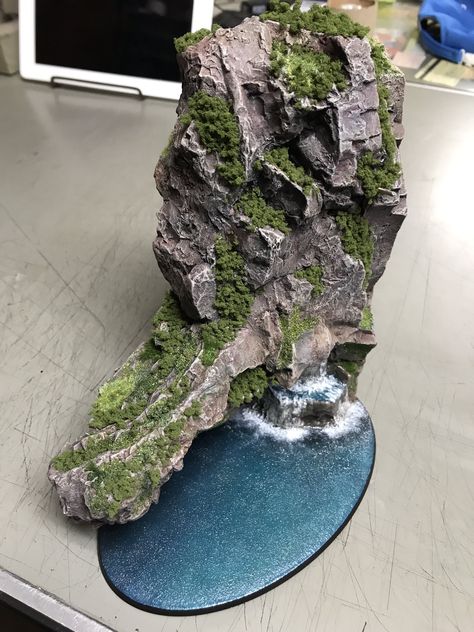 River Diorama, Mountain Diorama, Waterfall Diorama, Gunpla Diorama, Desert Diorama, Enchanted Cottage, Craft From Waste Material, Fairy House Crafts, Rock Waterfall