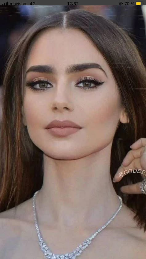 Makeup Look Black Dress, Black Tie Makeup Looks Green Eyes, Black And White Dress Makeup Look, Makeup Inspo For Black Dress, Makeup Looks For White Outfit, Makeup For Black And White Dress, Makeup With White Outfit, College Graduation Makeup Ideas, Makeup For A Black Dress