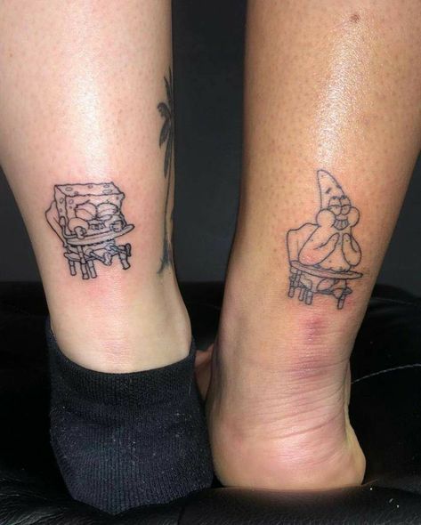 Best Friend Tattoo Ideas, Friend Tattoo Ideas, Spongebob Tattoo, Matching Bff Tattoos, Tattoos About Mom, Tattoos About Growth, Tattoos Dainty, Tattoos Cross, Small Wave Tattoo