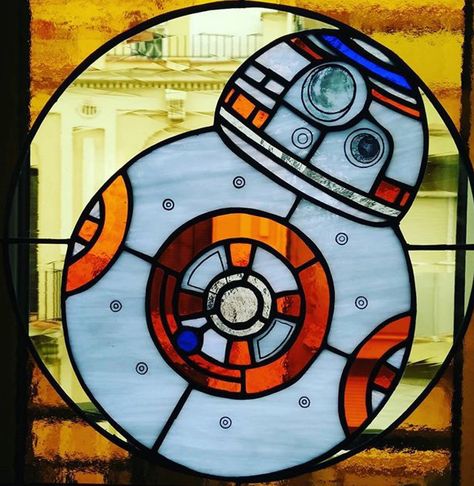 Star Wars Stained Glass Art, Cloissone Art, Star Wars Glass, Disney Stained Glass, Stained Glass Rose, Stained Glass Patterns Free, Art Glass Jewelry, Painted Glass Art, Bb 8