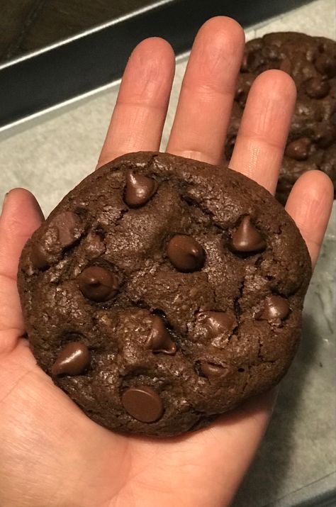 Chocolate Cookies Aesthetic, Food Therapy, Easy Baking Recipes Desserts, Christmas Dishes, Unhealthy Food, Food Drinks Dessert, Chocolates, Food Obsession, Easy Baking