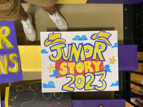 Class Signs Pep Rally Senior, Class Posters Pep Rally 2024, Junior Banner Ideas, Junior Year Pep Rally Signs, Junior Class Poster Ideas, Homecoming Class Posters, Junior Year Poster Ideas, Junior Hallway Themes, Junior Year High School Posters