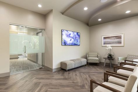 Grey Dental Office Design, Medical Lobby Reception Waiting Area, Waiting Room Design Reception Areas Modern, Modern Dentist Office, Dental Office Reception Area, Doctor Office Design Waiting Area, Office Lobby Design Waiting Area, Doctor Office Waiting Room, Office Reception Design Waiting Rooms