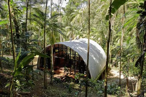 The ARCA House Is an Earthship-Inspired Dwelling for Brazil's Tropical Forests Private Waterfall, Brazilian Rainforest, Quonset Homes, Quonset Hut Homes, Quonset Hut, Tropical Architecture, Weekend House, Roof Styles, Earthship