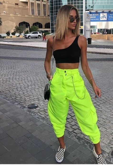 My style✌ D. Ropa Color Neon, Neon Festival Outfit, Neon Party Outfits, Neon Green Outfits, Neon Prom Dresses, Festival Outfits Rave, Fest Outfits, Neon Dresses, Neon Outfits